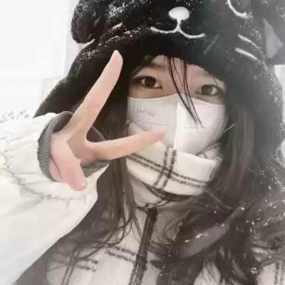 黄莉颖